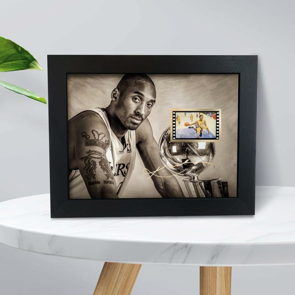 ORIMAMI Sport Superstar Kobe Bryant Poster Desktop Framed Photo Gift 8x6 Inches,with Signed and 1x35mm Film Mini Cell Display,Great Memorabilia Gift for Basketball Enthusiasts/Kobe Fans